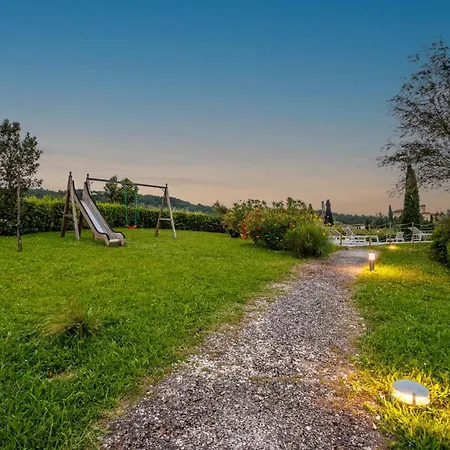 Cicale 3 Bedrooms With Shared Pool