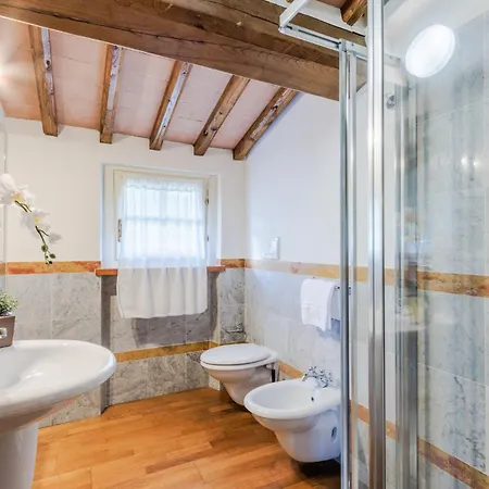 Cicale 3 Bedrooms With Shared Pool Βίλα