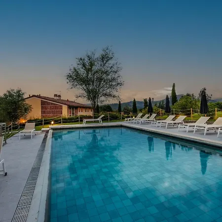 Cicale 3 Bedrooms With Shared Pool *